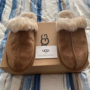 Uggs Women’s Scuffette II Slippers